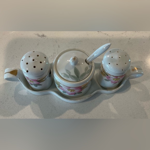 Noritake China Azalea (6) Piece Tray, Salt & Pepper,Mustard w/Lid & Spoon Set - Picture 8 of 8